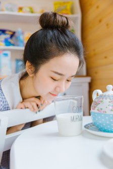 妈妈内裤上有精斑正常吗